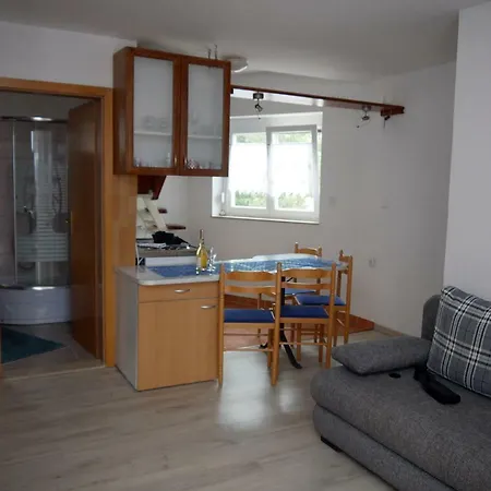 Appartement Gaga And Nia Krk Town