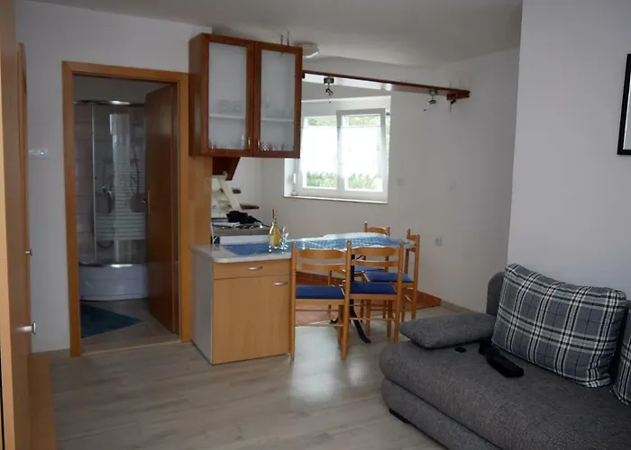 Apartman Gaga And Nia Krk Town